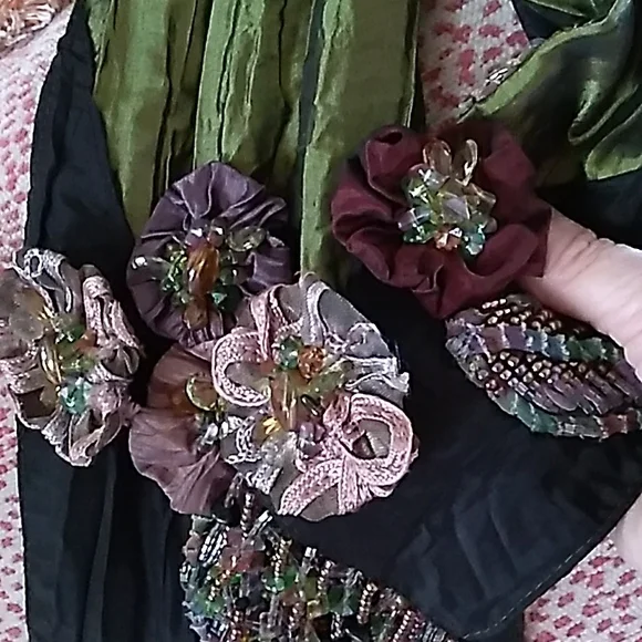 Work of Art Scarf - Picture 5 of 6